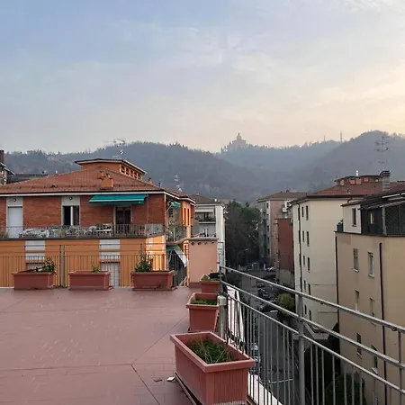 Bed & Breakfast In Condiviso Vista San Luca Boloňa