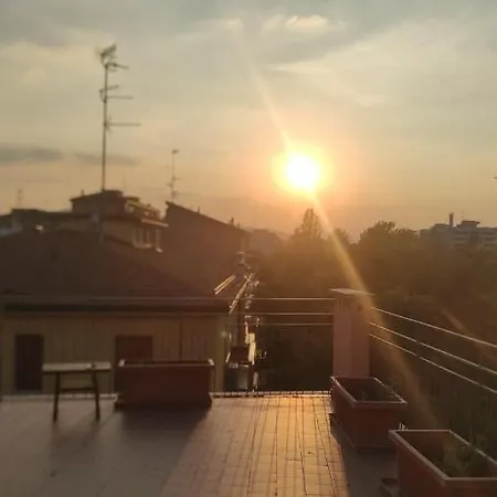 B&B In Condiviso Vista San Luca 볼로냐
